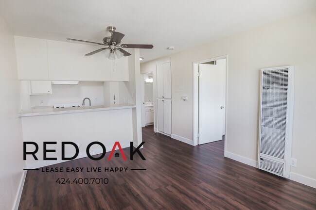 Building Photo - Bright One Bedroom With Kitchen Appliance,...