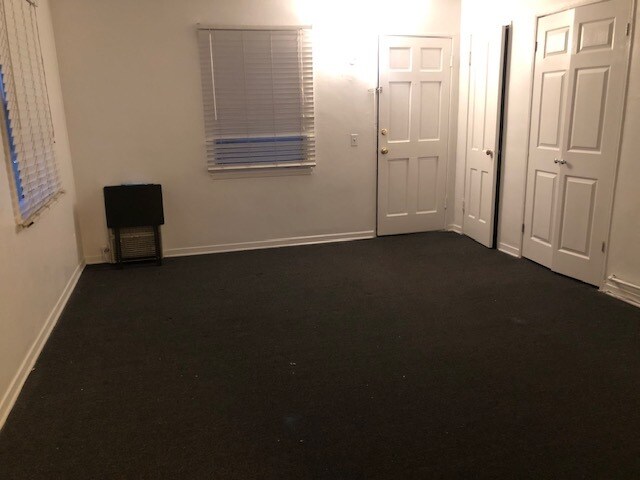 Building Photo - 303 Doheny S Dr