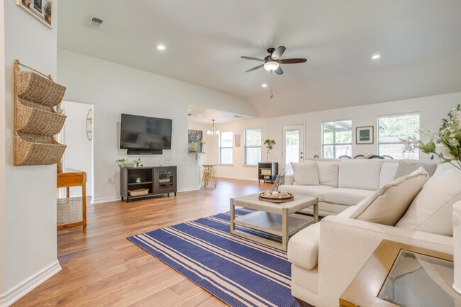 Foto del edificio - 205 Shady Ln