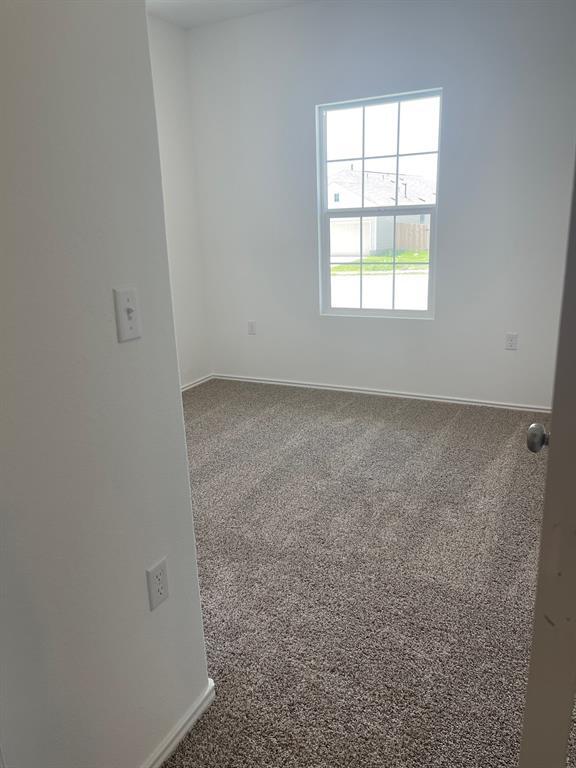 Foto del edificio - 2708 Louris Ln