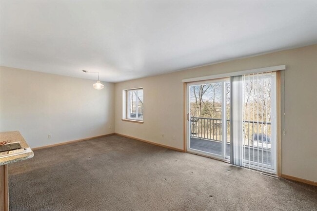 Foto del edificio - 304 Pondridge Cir