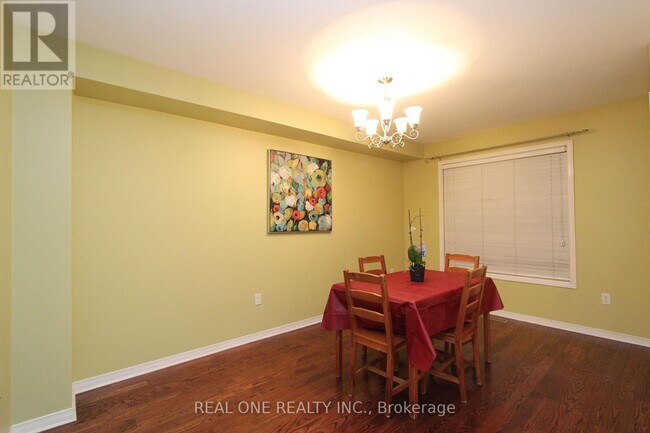 Building Photo - 287 Bantry Ave