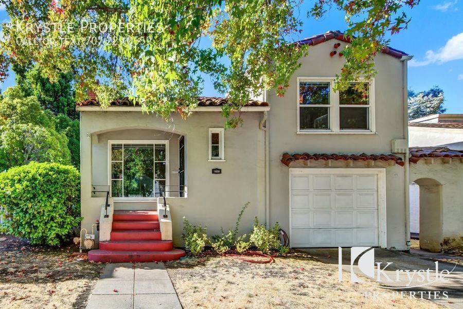 Primary Photo - Beautifully updated Vallejo gem with centr...