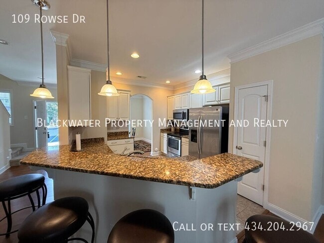 Photo - 109 Rowse Dr House