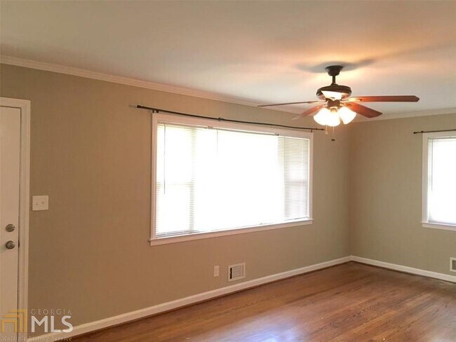 Foto del edificio - 3677 Wisteria Ln