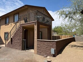 Building Photo - 1551 E Christy Dr
