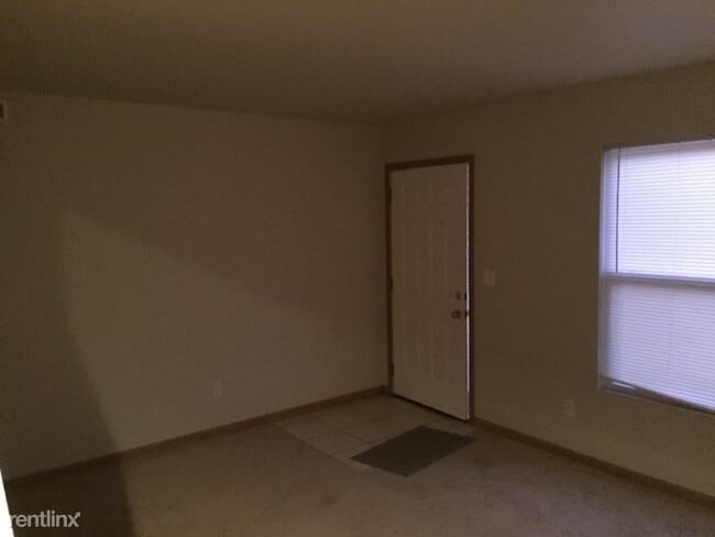 Building Photo - 6752 St Moritz Dr