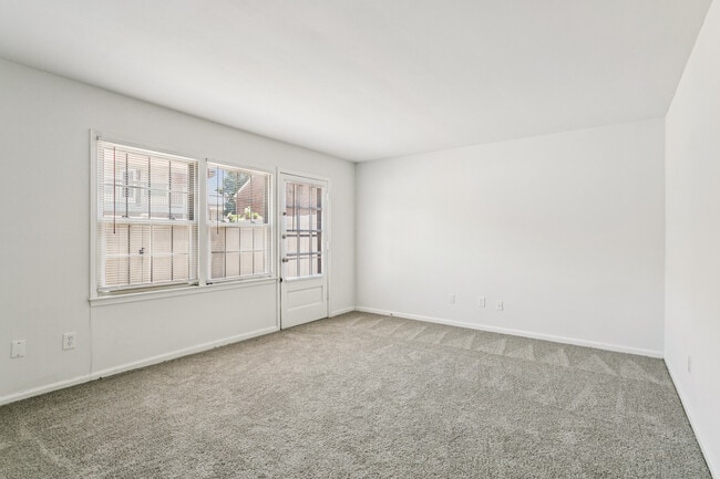 Building Photo - Cove Harbor Townhomes
