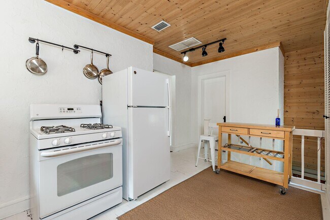 Foto del edificio - 2605 S Olive Ave