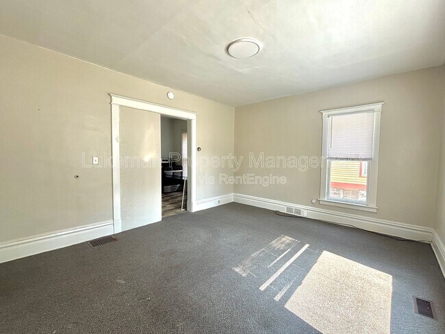 Building Photo - 530 Locust St