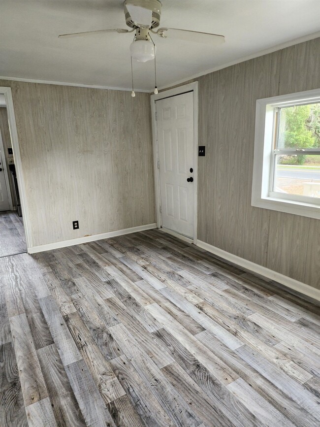 Building Photo - 1625 Old Bainbridge Rd