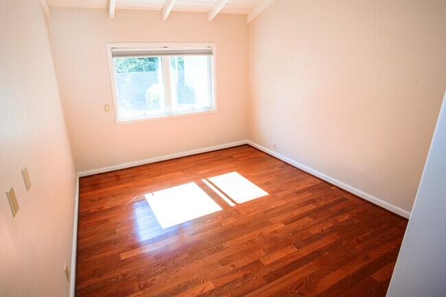 Foto del edificio - 845 Norman Ln
