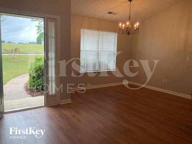 Foto del edificio - 170 Mills Creek Ln