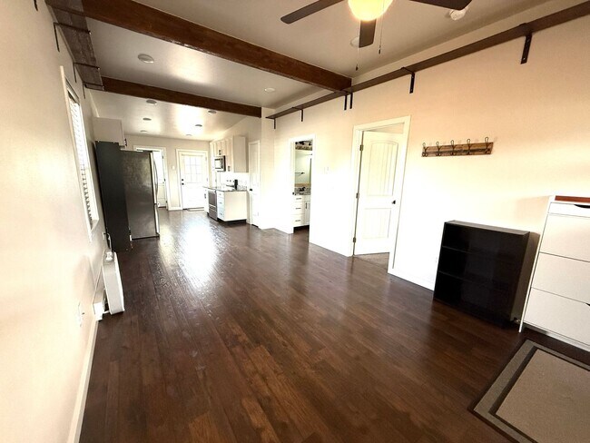 Foto del edificio - 2 Bed 1 Bath Single Family Home in Townsen...