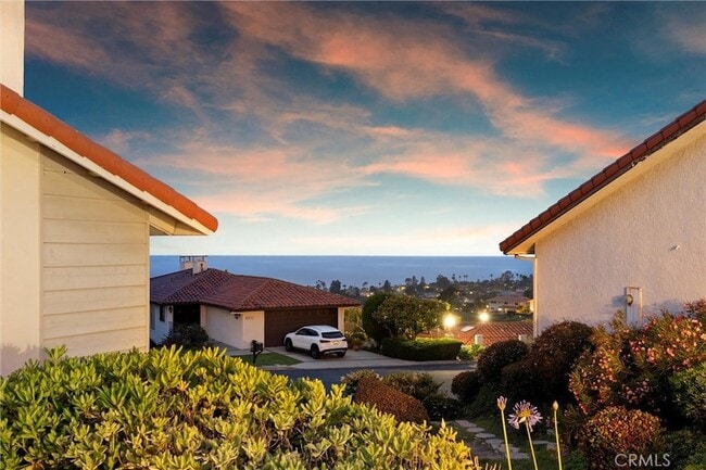 Building Photo - 25 Ocean Crest Ct