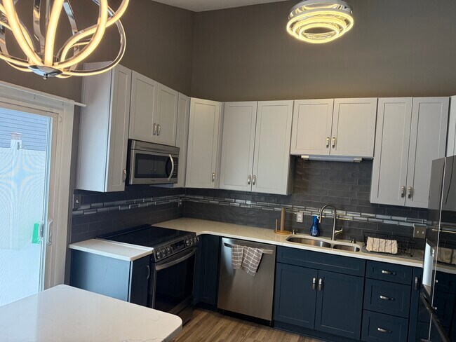 Foto del edificio - 374 Stratford Ave