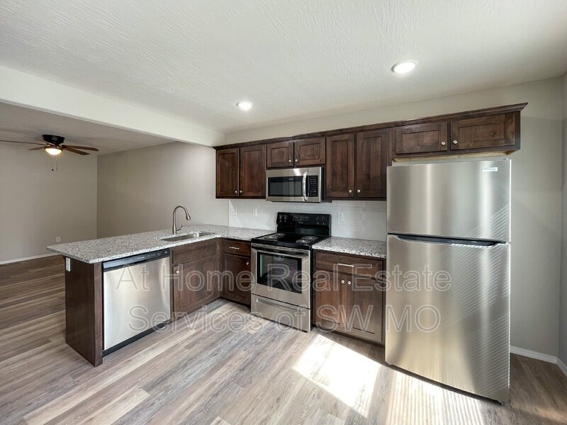 Foto principal - 748 Turner Ave