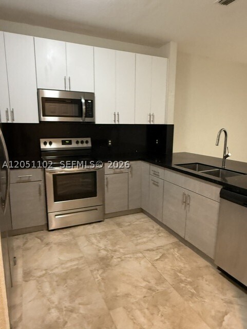 Foto del edificio - 4124 SW 159th Ave