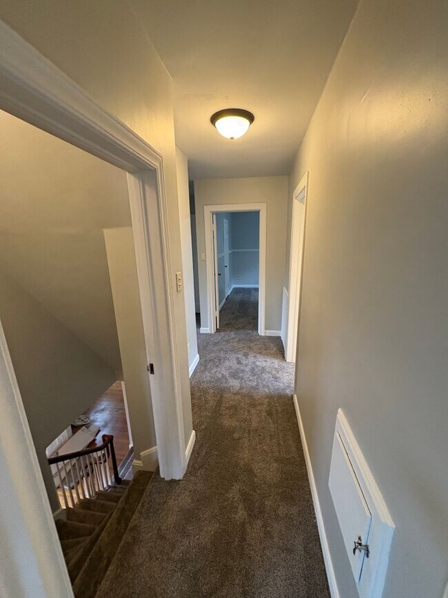 Foto del edificio - 4 bedroom 3 bathroom single family home