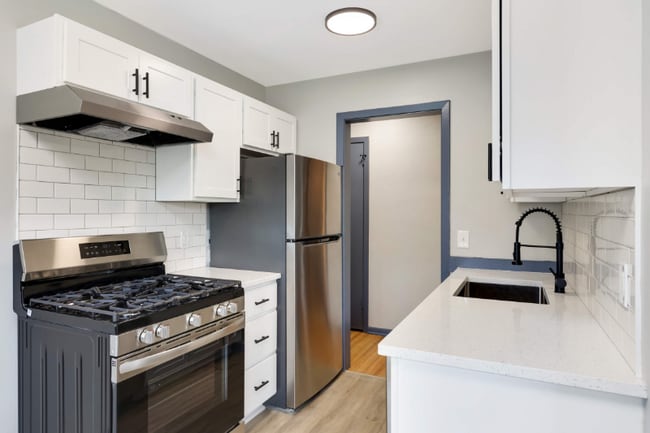 Building Photo - 6141 Nicollet Ave