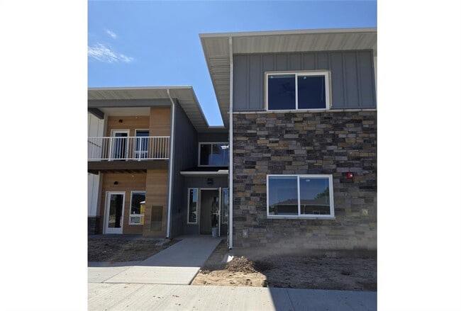 Building Photo - 3300 Nationway