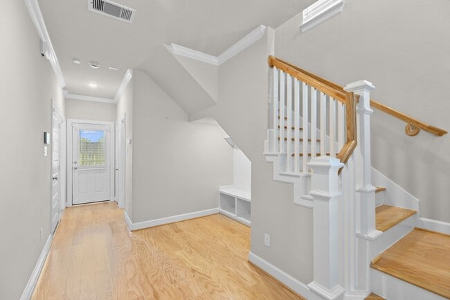Building Photo - 4004 Centre Meadow Way