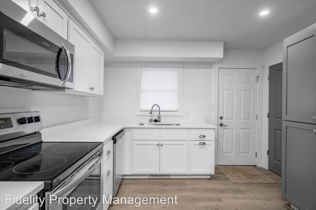 Foto del edificio - 3348 S Fairway Ave