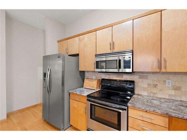 Foto del edificio - 270 4th St E