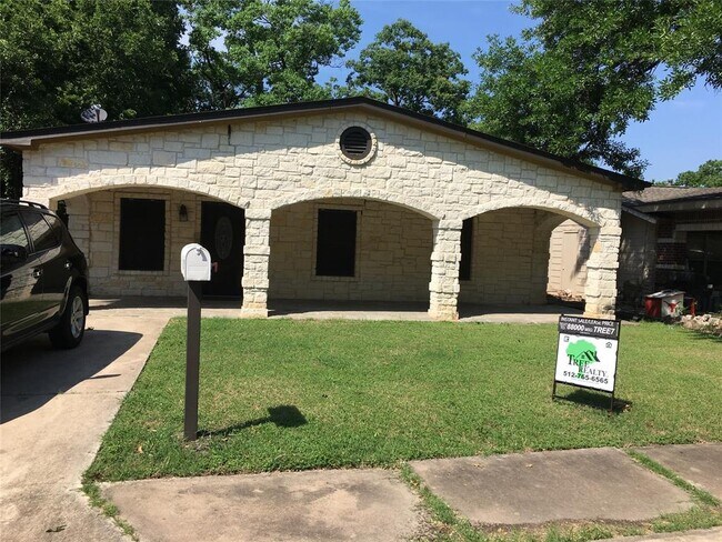 Foto del edificio - 6804 Suena Dr