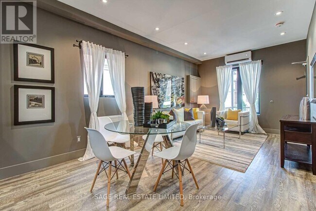 Building Photo - 671 Dufferin St