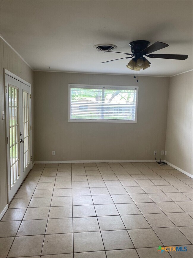 Foto del edificio - 3801 Lancelot Ln