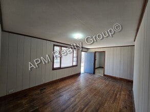 Building Photo - 200 Hickory Forest Dr