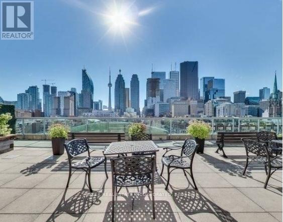 Photo du bâtiment - 806 Front St E