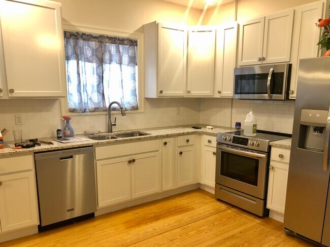 Kitchen - 29 N 4th St