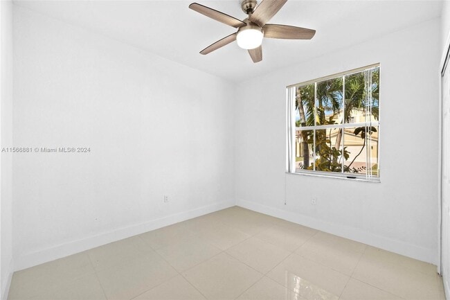 Building Photo - 4615 NW 95th Ave