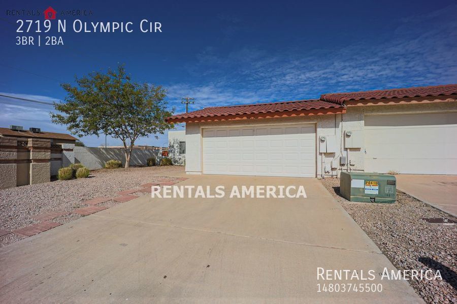 Primary Photo - Coming Soon! Charming Patio Home by Golf C...
