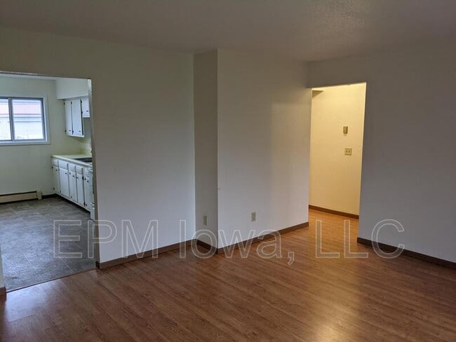 Foto del edificio - 101 16th Ave NW