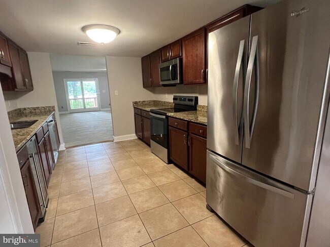 Building Photo - 14334 Pennington Ct