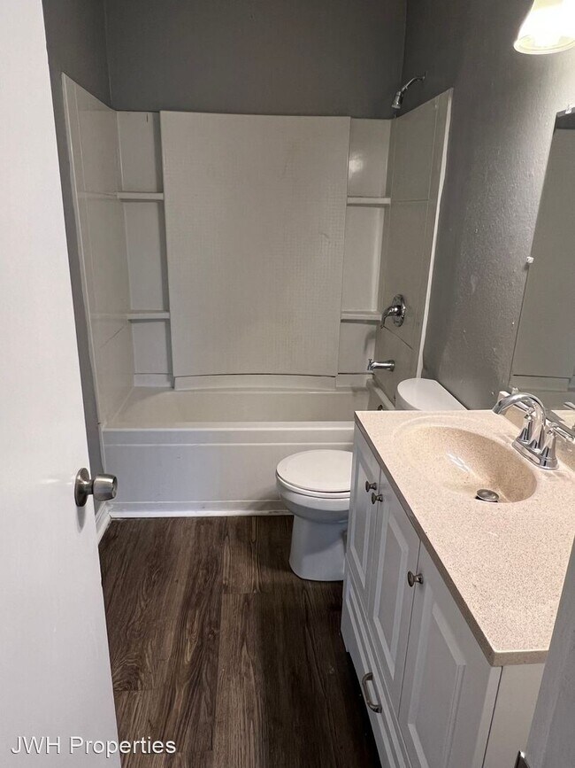 Building Photo - 3 br, 1.5 bath House - 8211 Trigger Trail