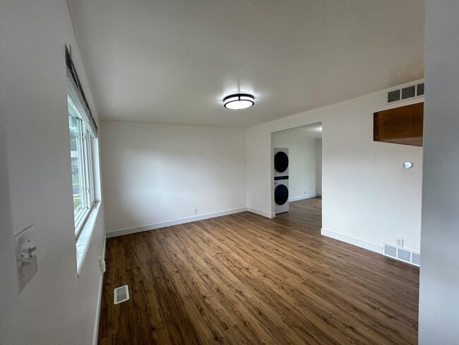 Foto del edificio - 519 S 330 E