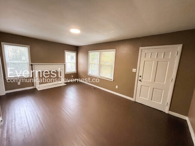 Foto del edificio - 1412 Woodward Rd