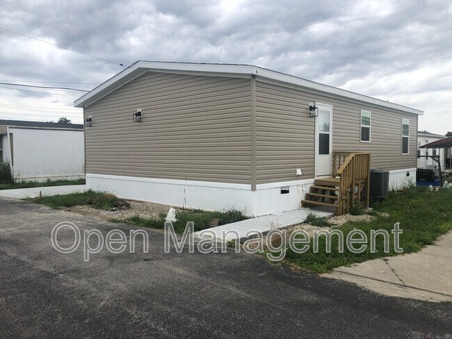 Building Photo - 2700 Brookpark Rd