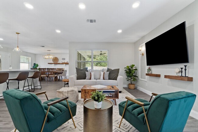 Foto del edificio - 309 Holmes Blvd NW