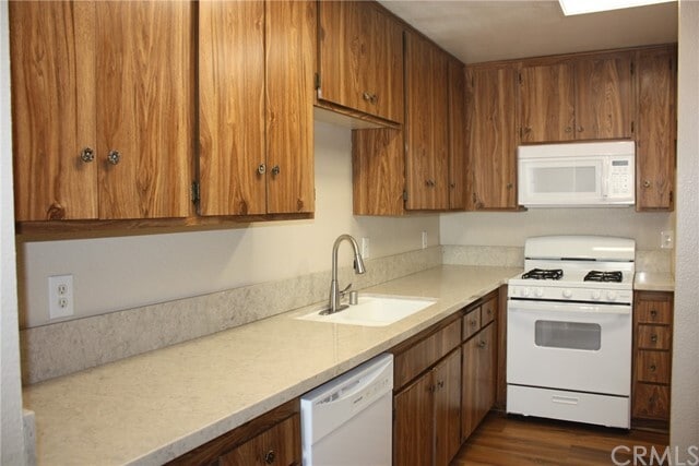 Building Photo - 960 Golden Springs Dr