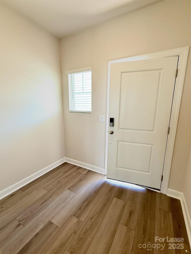 Building Photo - 1719 Braemar Vlg Dr