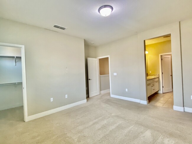 Master Bedroom - 5973 Golden Vista Dr