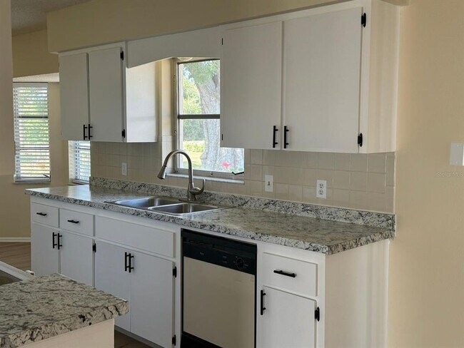 Foto del edificio - 7282 Innsbrook St