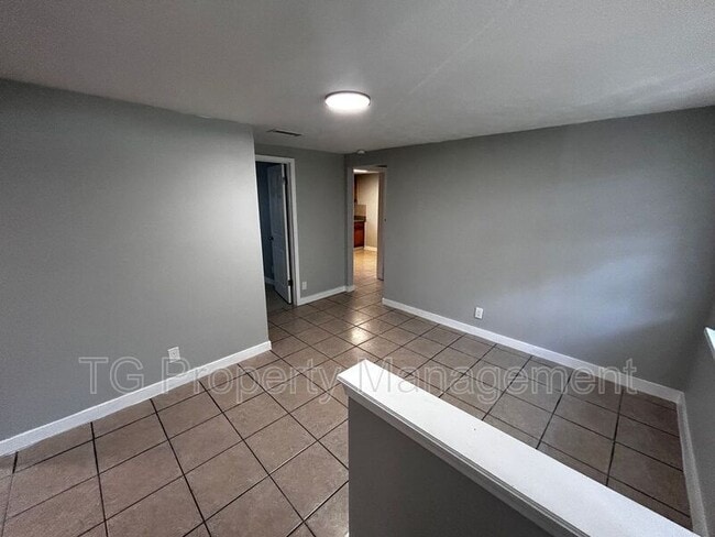 Building Photo - 6855 Hafford Ln