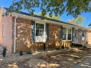 Building Photo - 215 Kirby Dr