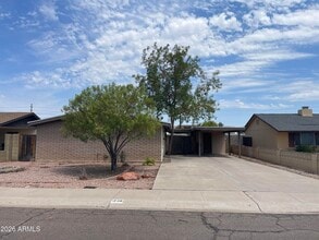 Building Photo - 1238 W Malibu Dr